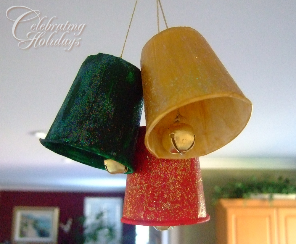 How to Make Paper Christmas Bell - Making Paper Christmas Bells Step by  Step - DIY Paper Crafts 